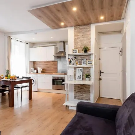 Avenue De Mars 2br 아파트 *
